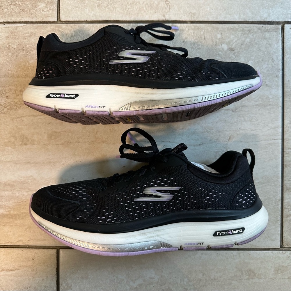 Skechers Arch Fit GO WALK Workout Walker Outpace
